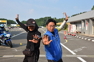 D72_2863_thumb.png