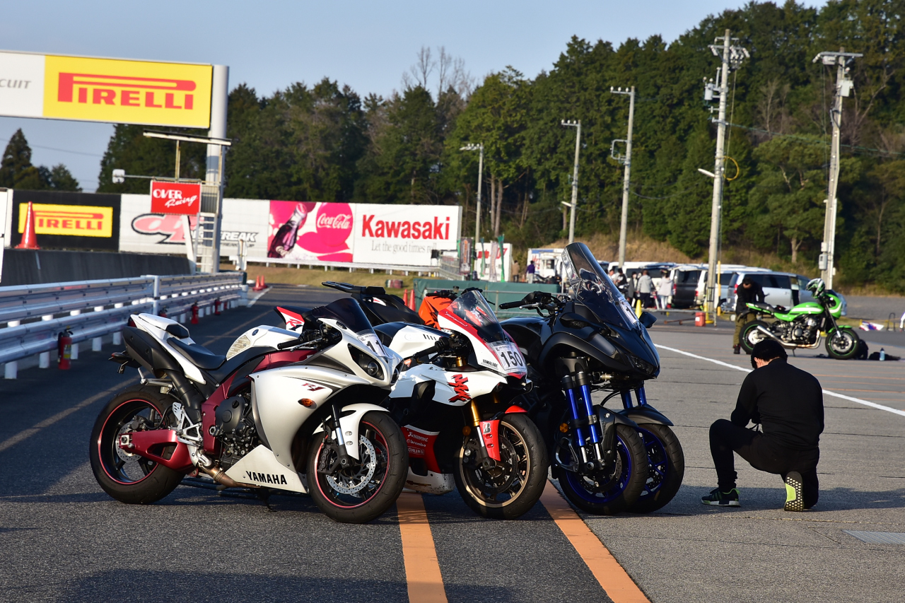 D72_9915.JPG
