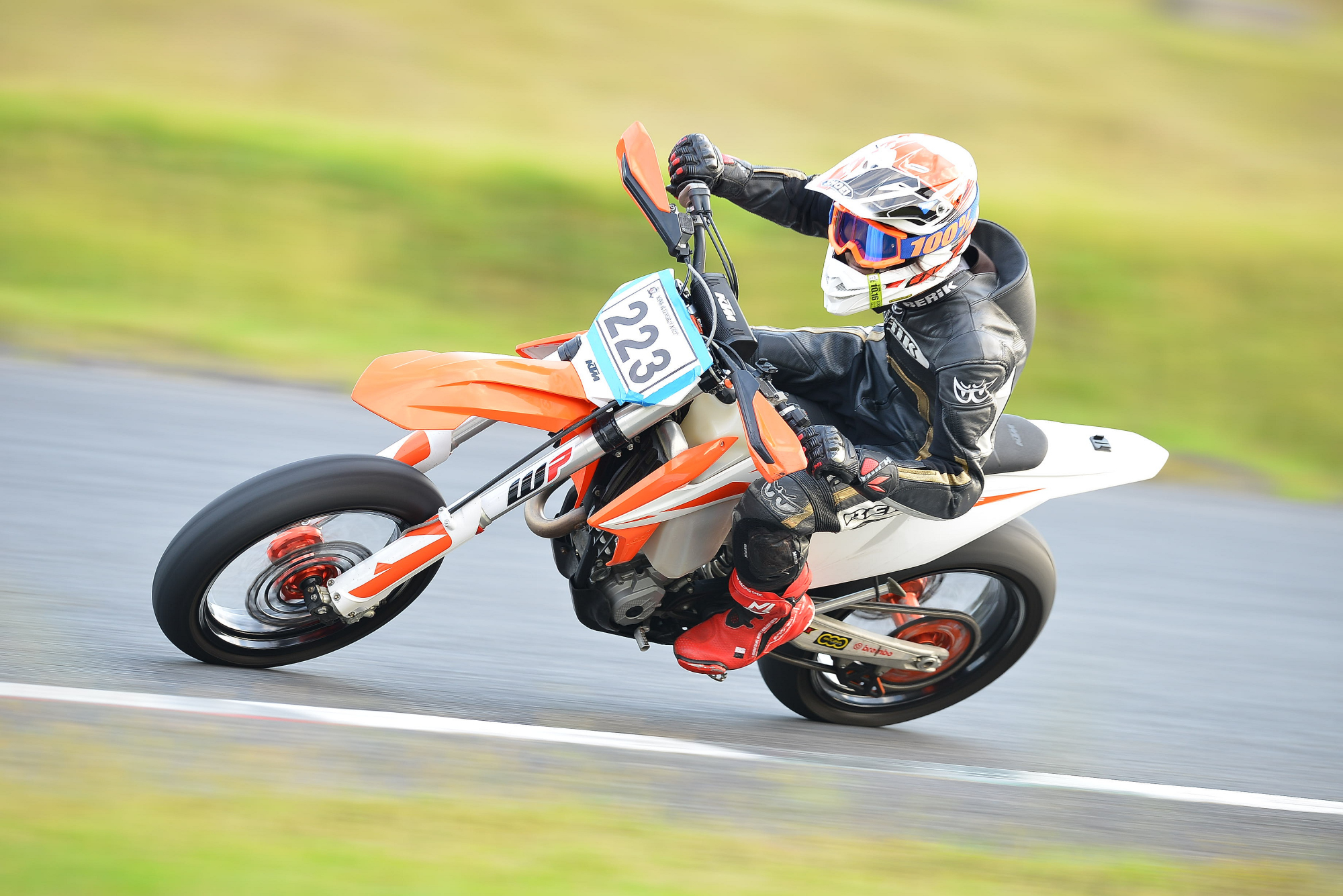 D8J_1129.JPG