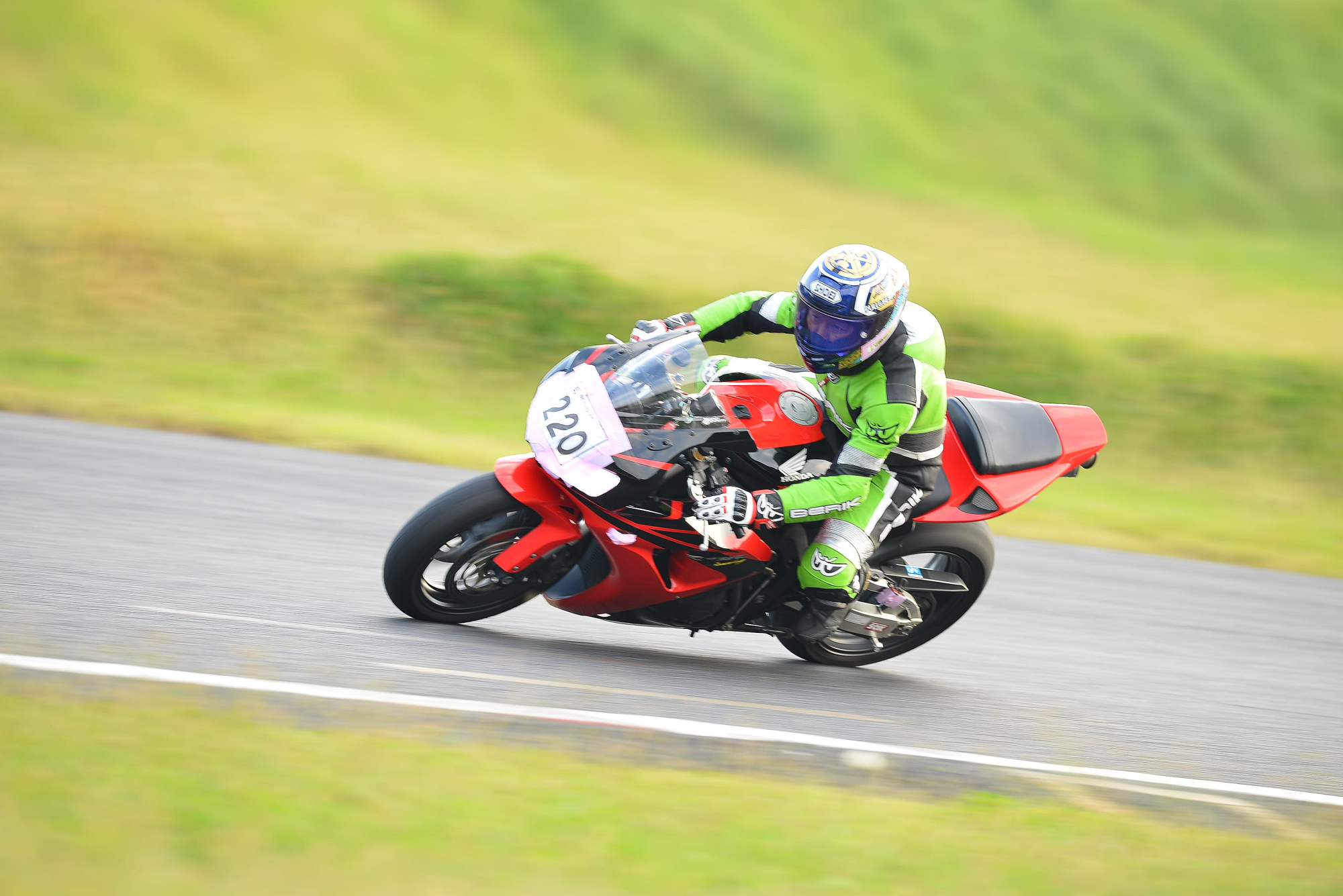D8J_1220.JPG
