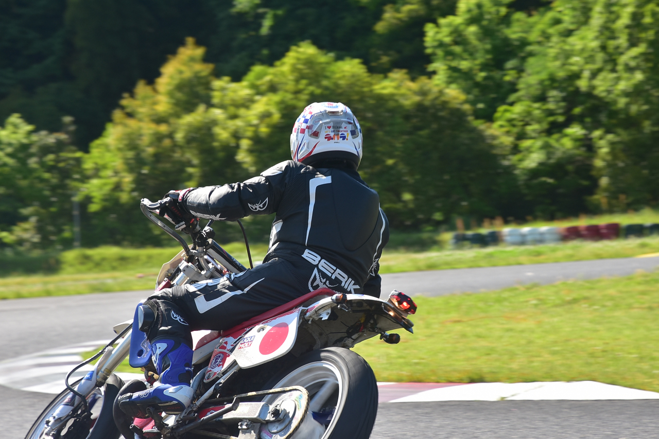 D72_9188.JPG