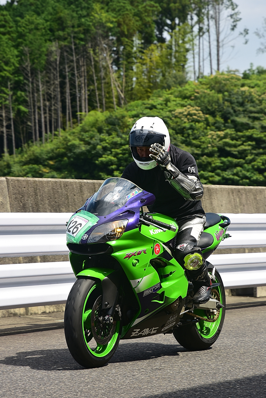 D72_9487.JPG
