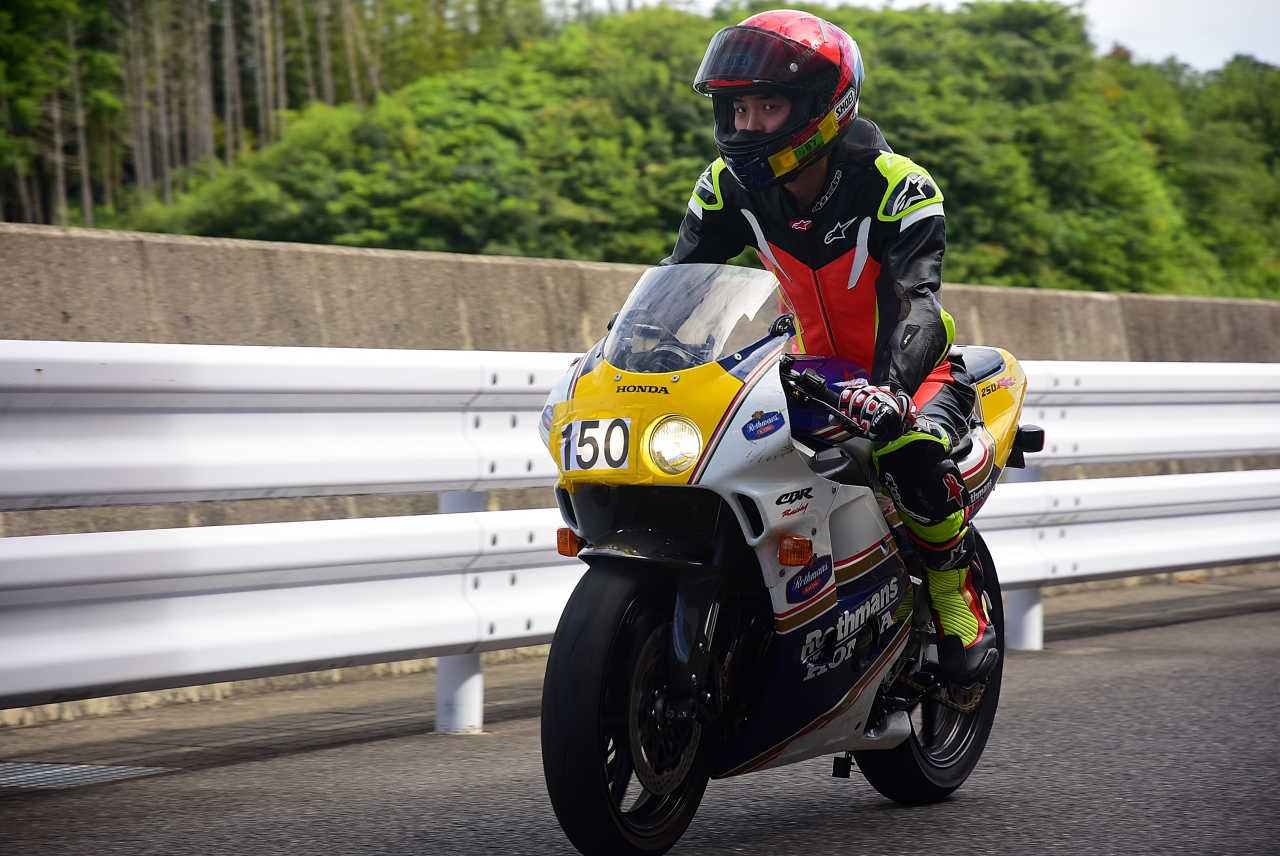 D72_9846.JPG