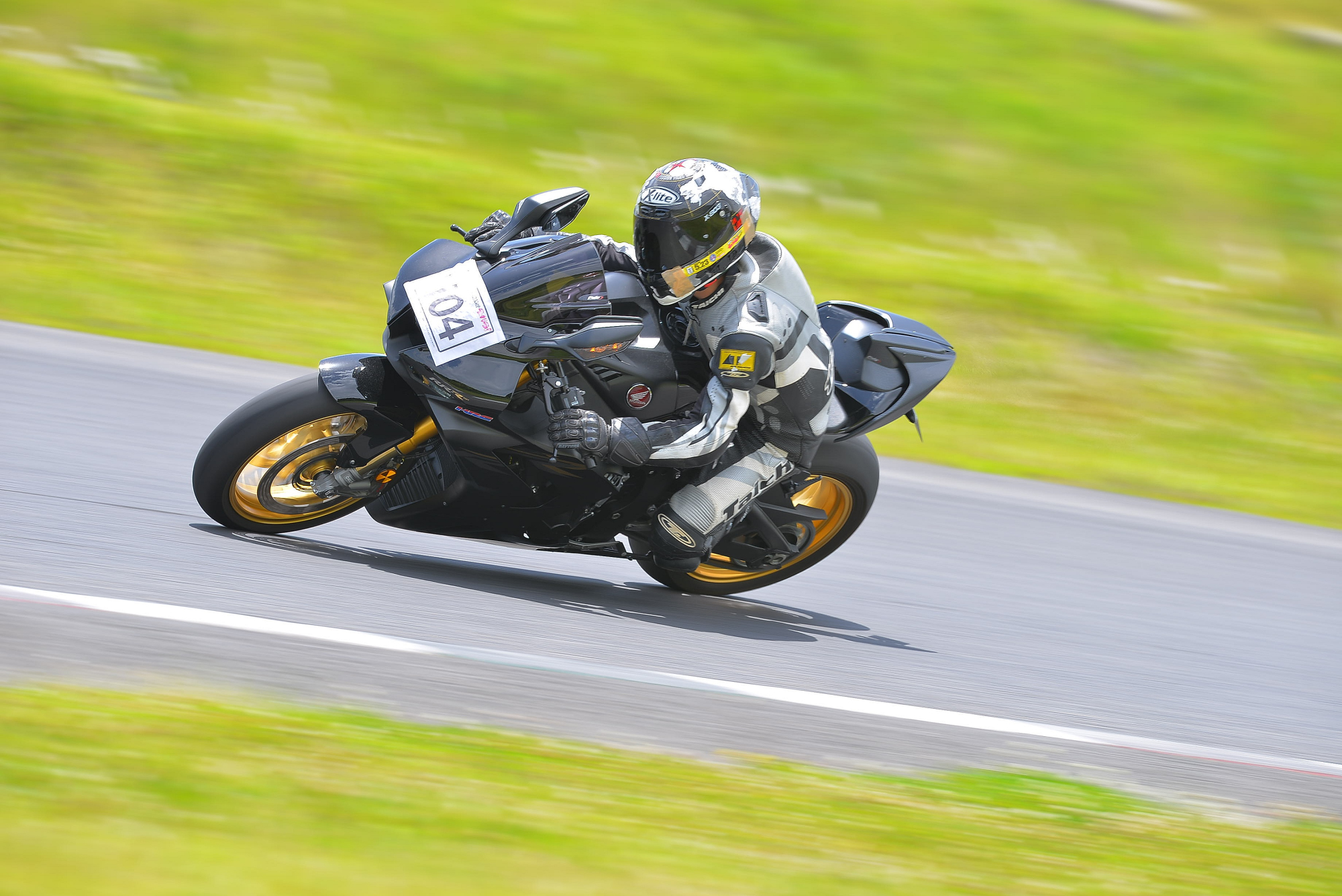 D8J_0325.JPG