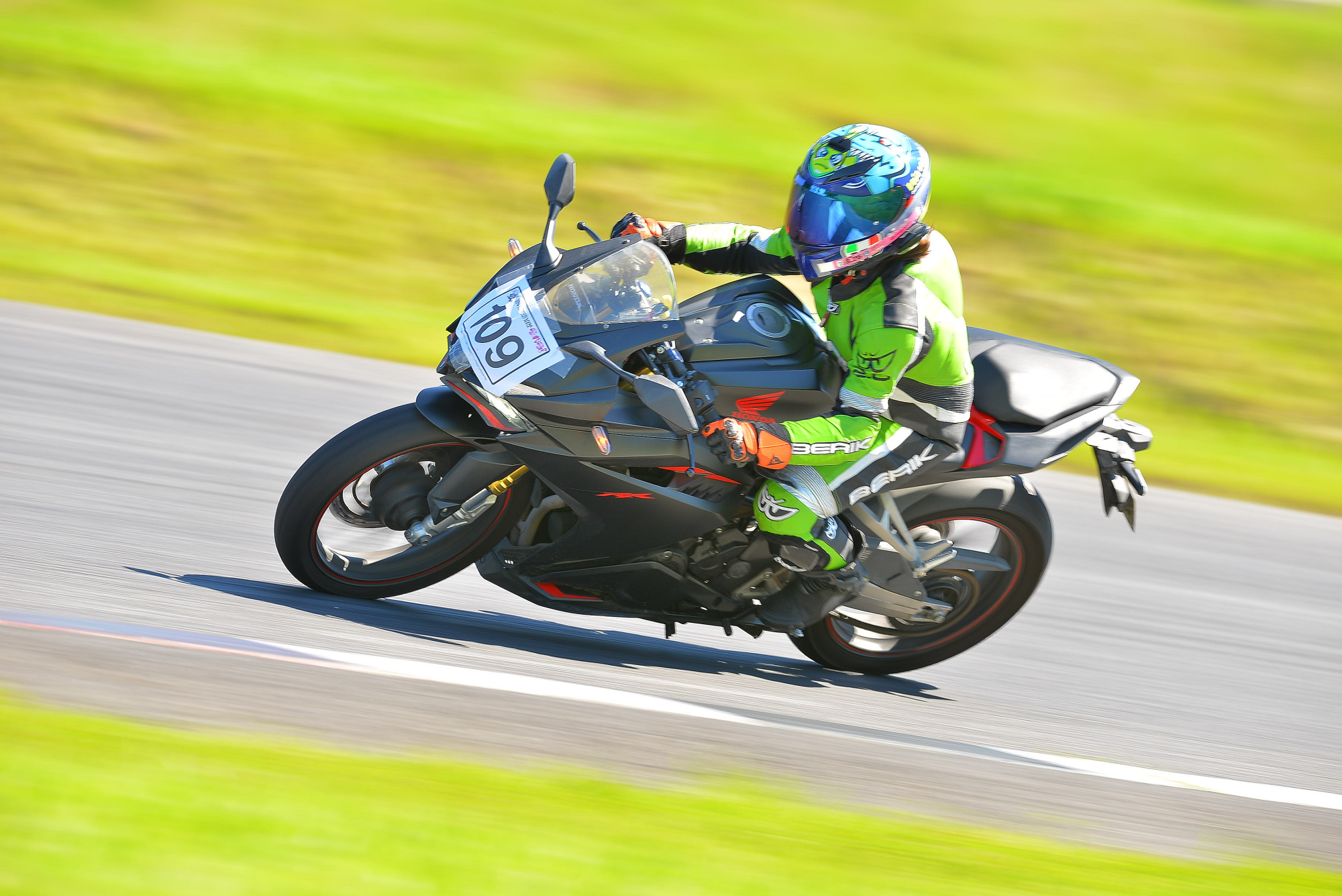 D8J_0129.JPG