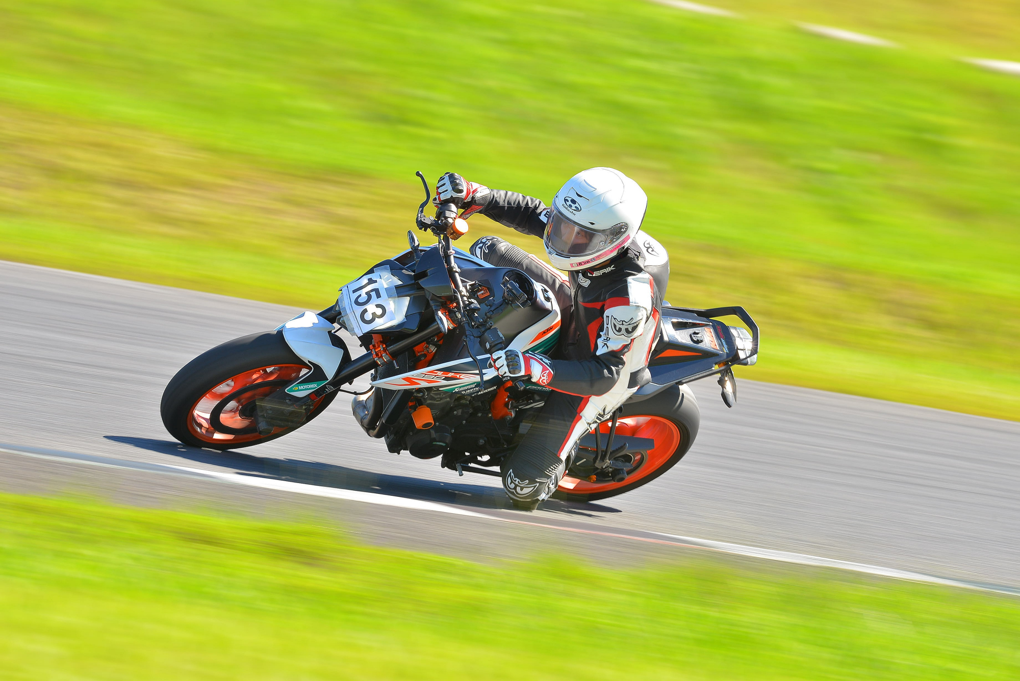 D8J_0327.JPG