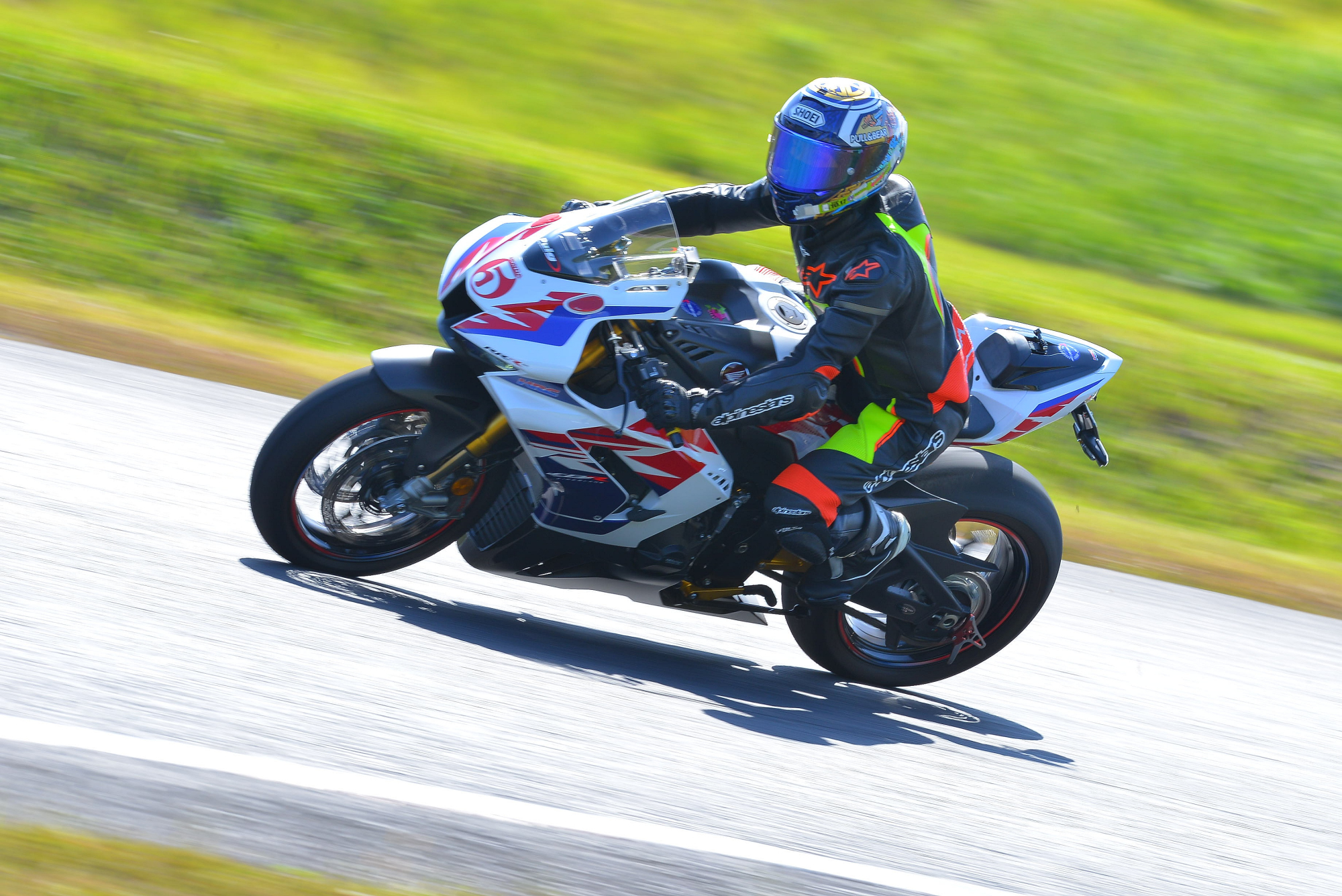 D8J_0319.JPG