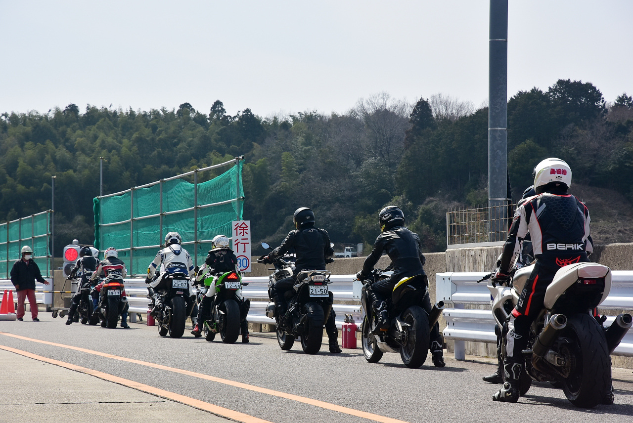 D72_7649.JPG