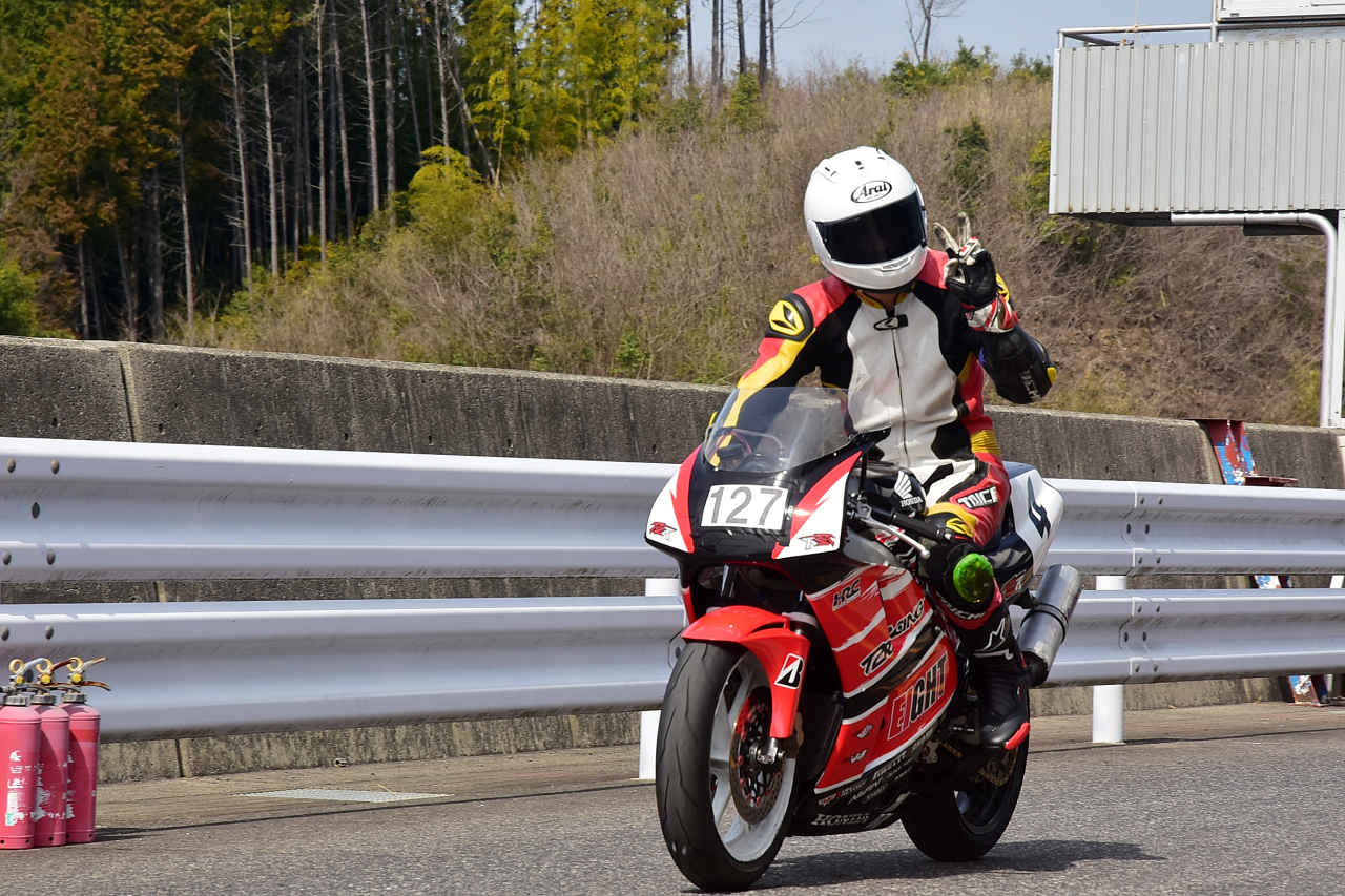 D72_7669.JPG