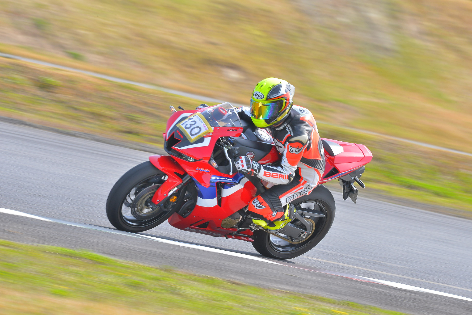 D8J_0323.JPG