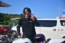 D72_9519_thumb.png
