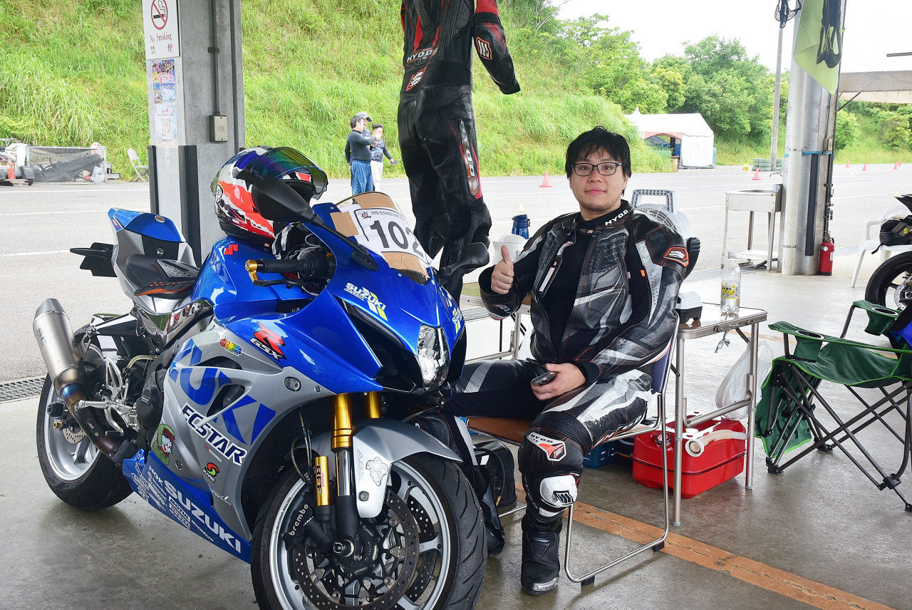 D72_9668.JPG