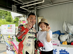 D72_9860_thumb.png