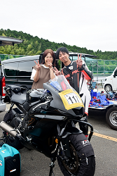 D72_9889_thumb.png