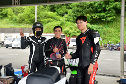 D72_9921_thumb.png
