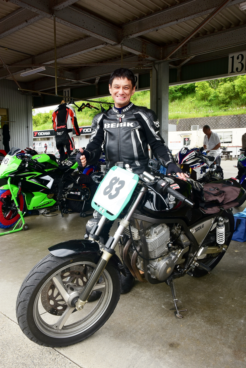 D72_9927.JPG