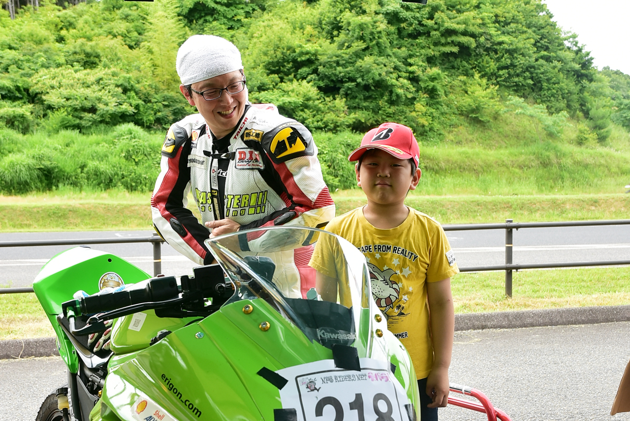 D72_9996.JPG