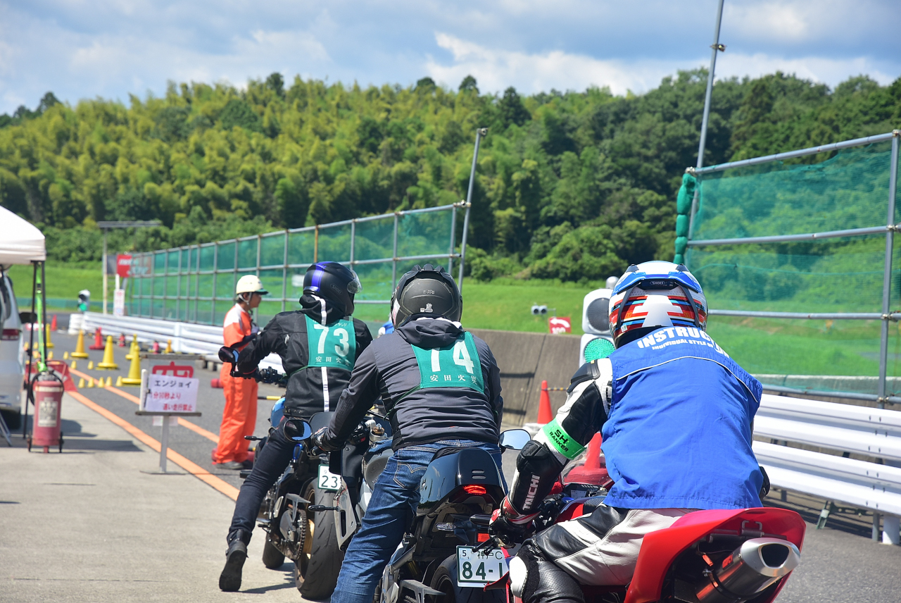 D72_0990.JPG