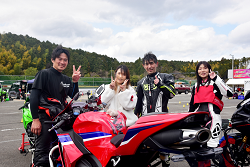 D72_7119_thumb.png