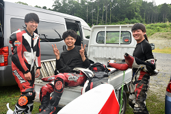 D72_0437_thumb.png