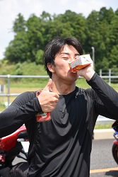 D72_9263_thumb.png