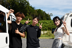 D72_9889_thumb.png