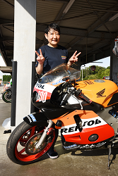D72_9965_thumb.png